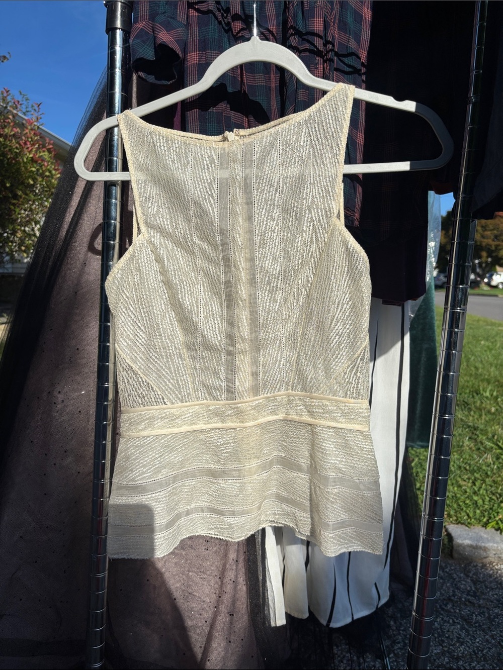 J. mendel sleeveless v- neck top size small